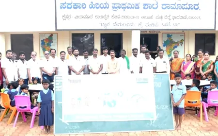 ರಾಮಾಪೂರ ಶಾಲೆಗೆ ೧೨೦ ಕುರ್ಚಿ ಹಾಗೂ ೨೦ ಟೇಬಲ್ ವಿತರಣೆ