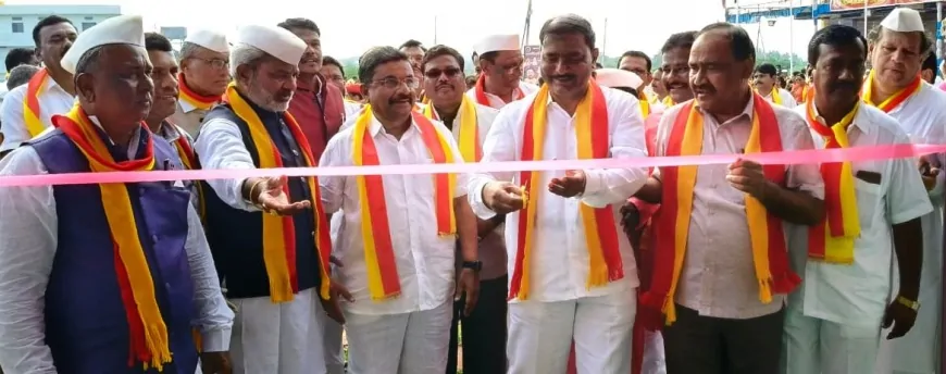 ತಾಳಿಕೋಟೆ ತಾಲೂಕಾ ಪ್ರಥಮ ಕನ್ನಡ ಸಾಹಿತ್ಯ ಸಮ್ಮೇಳನ : ನಾಡದೇವಿ ಭುವನೇಶ್ವರಿ ದೇವಿಯ ಭವ್ಯ ಮೇರವಣಿಗೆ