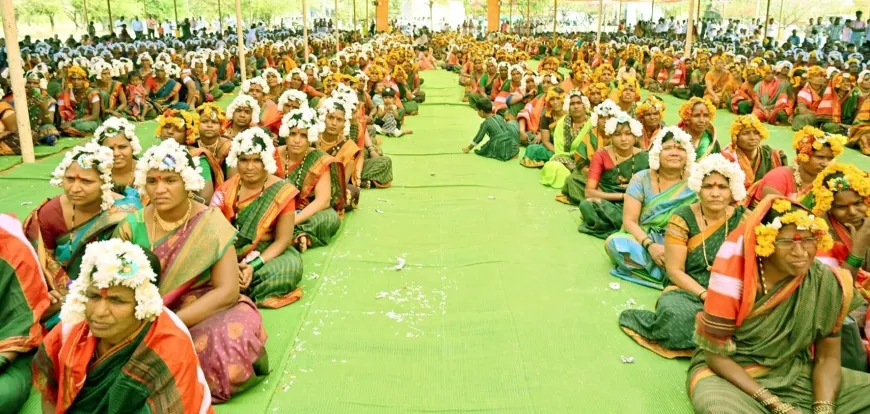 5001ಮುತ್ತೈದೆಯರಿಗೆ ಉಡಿ ಉಡಿ ತುಂಬುವ ಕಾಯಕ್ರಮ ಉದ್ಘಾಟನೆ