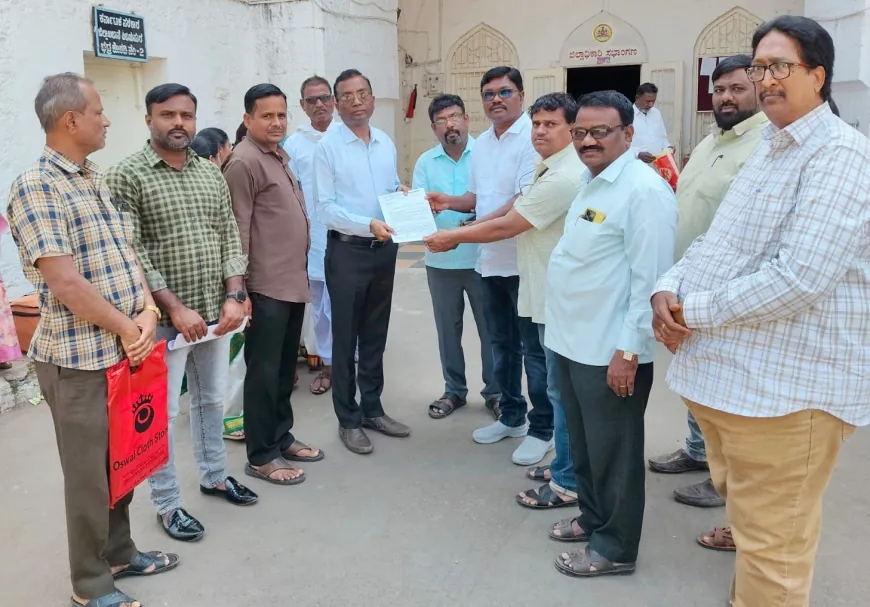 ಅತಿಥಿ ಉಪನ್ಯಾಸಕರನ್ನು ಸೇವೆಯಿಂದ ಕೈ ಬಿಡದಂತೆ ಆಗ್ರಹಿಸಿ ಪ್ರತಿಭಟನೆ