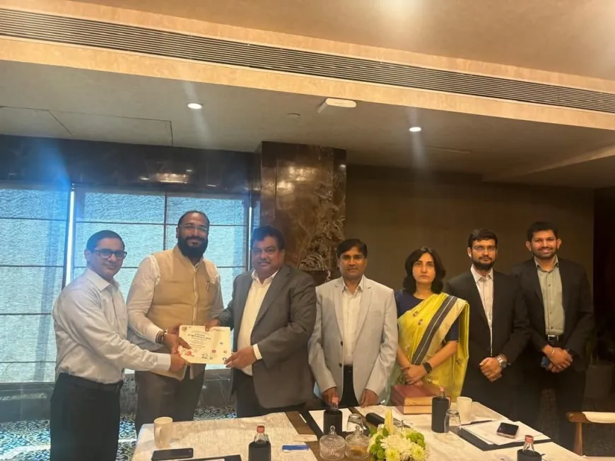 ದೇಶದ ವಾಣಿಜ್ಯ ನಗರಿಯ ಉದ್ಯಮ ದಿಗ್ಗಜರ ಜೊತೆ ಕೈಗಾರಿಕಾ ಸಚಿವ ಎಂ. ಬಿ. ಪಾಟೀಲ ಫಲಪ್ರದ ಚರ್ಚೆ