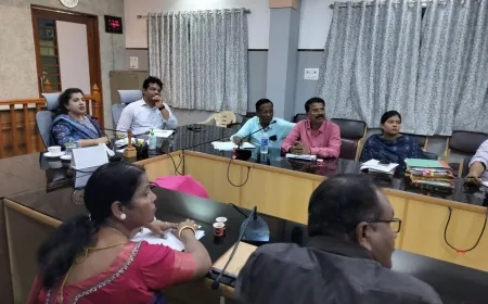 ಮೊಬೈಲ್ ಆ್ಯಪ್‌ಗಳಲ್ಲಿ ಸಂಪೂರ್ಣ ಮಾಹಿತಿಯೊಂದಿಗೆ ಗಣತಿ ಕಾರ್ಯವನ್ನು ಕೈಗೊಳ್ಳಲು ಜಿಲ್ಲಾಧಿಕಾರಿ ಸೂಚನೆ