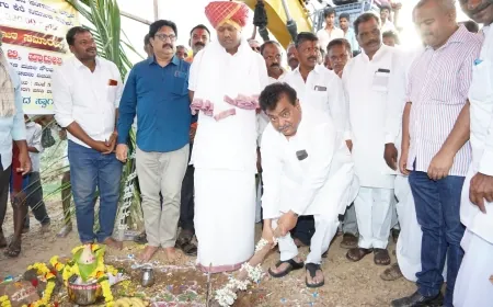 ಸಂಗಾಪುರ ಎಸ್. ಎಚ್ ಬಳಿ ಜಿನುಗು ಕೆರೆಗೆ ಸಚಿವ ಎಂ. ಬಿ. ಪಾಟೀಲ ಭೂಮಿಪೂಜೆ