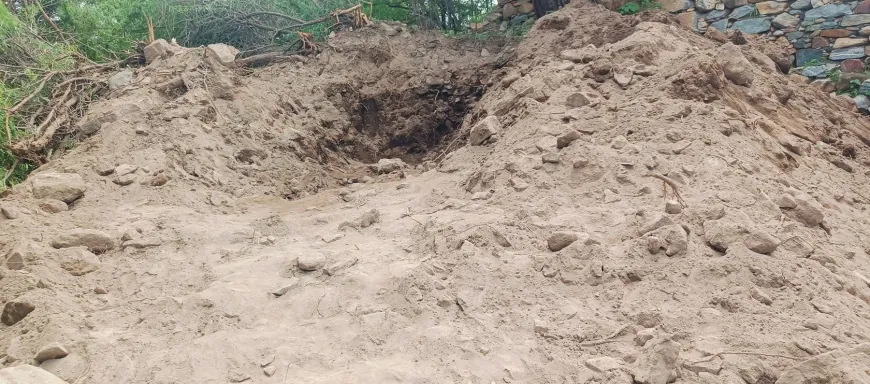 ಕೃಷ್ಣಾತೀರದಲ್ಲಿ ನಿಧಿಗಳ್ಳರ ಬಂಧನ : ಆರೋಪಿಗಳನ್ನು ಹಿಡಿದು ಪೊಲೀಸರಿಗೆ ಒಪ್ಪಿಸಿದ ಗ್ರಾಮಸ್ಥರು