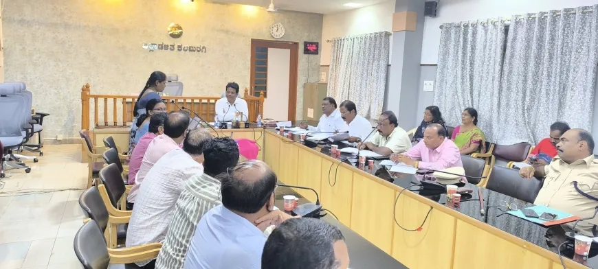 ತಂಬಾಕು ಮುಕ್ತ  ಗ್ರಾಮಗಳನ್ನಾಗಿ ಫೋಷಿಸಲು ಪ್ರತಿಯೊಬ್ಬ ಅಧಿಕಾರಿಗಳು ಶ್ರಮಮಿಸಬೇಕು : ಅಪರ ಜಿಲ್ಲಾಧಿಕಾರಿ ರಾಯಪ್ಪ ಹುಣಸಗಿ