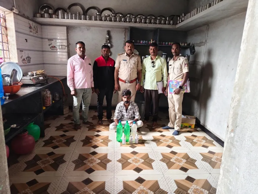 ಅಬಕಾರಿ ದಾಳಿ  : ೬ ಲೀ.ಕಳ್ಳಭಟ್ಟಿ ಸಾರಾಯಿ ಜಪ್ತಿ