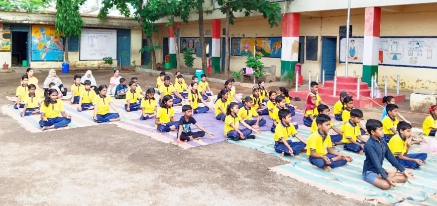 ಆಧುನಿಕ ಜೀವನದಲ್ಲಿ ಯೋಗಕ್ಕೆ ಆದ್ಯತೆ ನೀಡಿ : ಮಹೇಶ ನಾಡಗೇರಿ