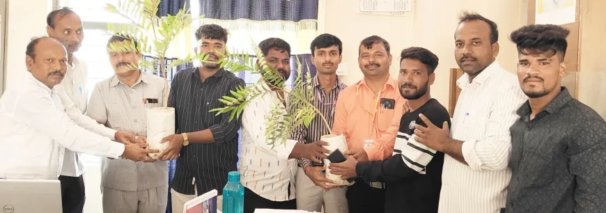 ಸಸಿ ನೀಡುವುದರ ಮೂಲಕ ಜನ್ಮದಿನ ಆಚರಣೆ