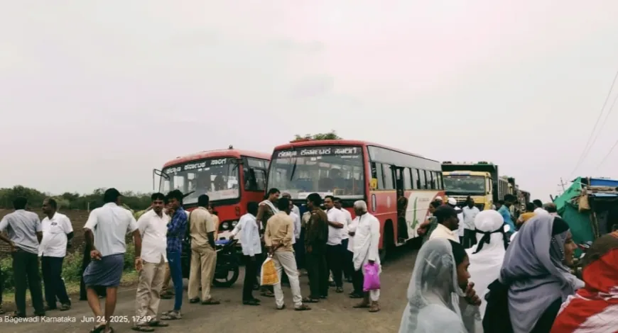 ಹೊಲಕ್ಕೆ ದಾರಿ ಬಿಡಿಸಿಕೊಡಲು ಆಗ್ರಹಿಸಿ ರಸ್ತೆ ಬಂದ್ ಮಾಡಿ ಪ್ರತಿಭಟನೆ