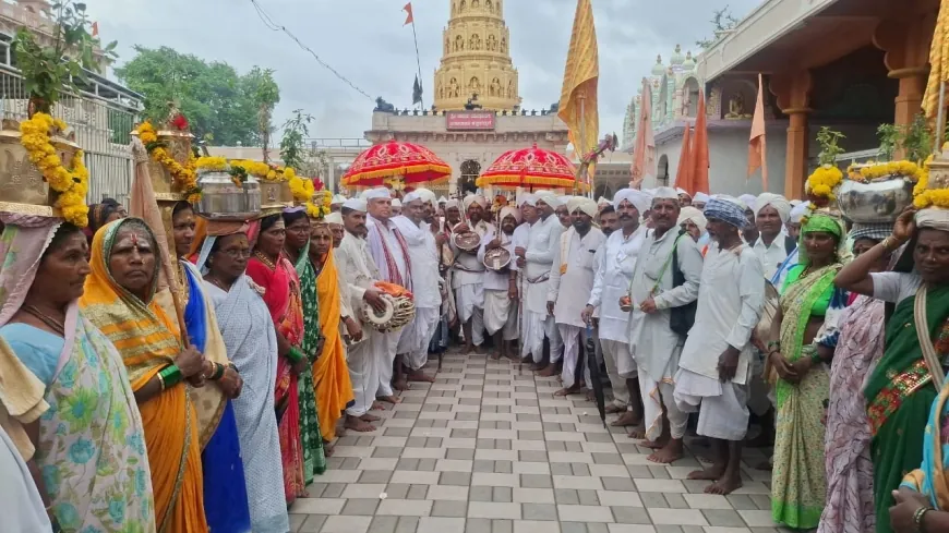ಮುಗಳಖೋಡದಲ್ಲಿ ಮೊಳಗಿದ ಹರಿನಾಮ ಸ್ಮರಣೆ