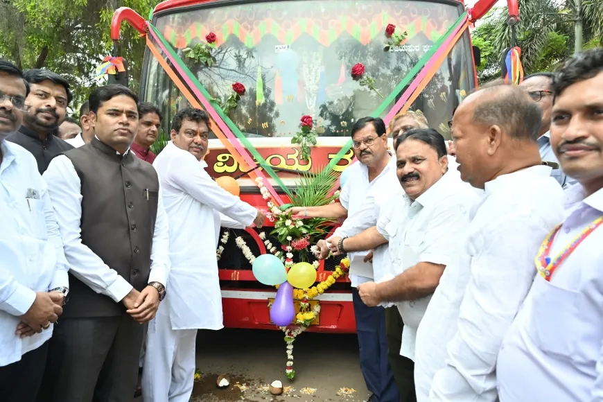 ನಗರದ ಪ್ರೇಕ್ಷಣಿಯ ಸ್ಥಳಗಳ ಪ್ರವಾಸ ಯೋಜನೆ ವಿಜಯ ರಥಕ್ಕೆ ಜಿಲ್ಲಾ ಉಸ್ತುವಾರಿ ಸಚಿವ ಎಂ.ಬಿ.ಪಾಟೀಲ ಚಾಲನೆ