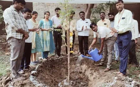 ತಾ.ಪಂ ಕಚೇರಿ ಆವರಣದಲ್ಲಿ ಸ್ವಚ್ಛ ಶನಿವಾರ ಅಭಿಯಾನ