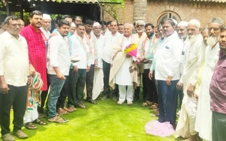 ಮುಳವಾಡ ಬಿಜೆಪಿ ತೊರೆದು ಕಾಂಗ್ರೆಸ್ ಸೇರ್ಪಡೆಯಾದ ಗ್ರಾ.ಪಂ. ಸದಸ್ಯರು : ಸಚಿವ ಶಿವಾನಂದ ಪಾಟೀಲ ಕಾರ್ಯವೈಖರಿ ಮೆಚ್ಚಿ ಕೈಹಿಡಿದ ಕಮಲ ಪಕ್ಷದವರು