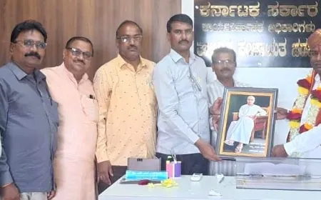 ಜಿಲ್ಲಾ ಸರ್ವೋತ್ತಮ ಸೇವಾ ಪ್ರಶಸ್ತಿ ವಿಜೇತ ಖಡಗೆಕರಗೆ ಸನ್ಮಾನ