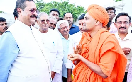 ಸಿದ್ದೇಶ್ವರ ಸಂಸ್ಥೆ ಹಾಗೂ ಸಿದ್ಧಸಿರಿ ಸೌಹಾರ್ದ ಸಹಕಾರಿಯಿಂದ ಕೊಪ್ಪಳ ಗವಿಸಿದ್ದೇಶ್ವರ ಮಠಕ್ಕೆ 101 ಕ್ವಿಂಟಲ್ ಅಕ್ಕಿ, 5001 ವಿಭೂತಿ