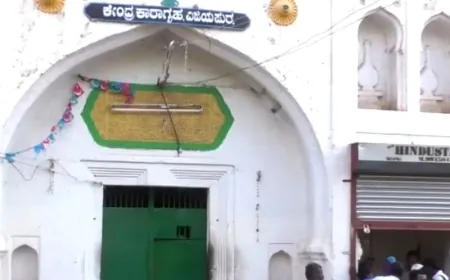 ಜೀವಾವಧಿ ಶಿಕ್ಷಾಬಂಧಿಗಳ ಅವಧಿಪೂರ್ವ ಬಿಡುಗಡೆ