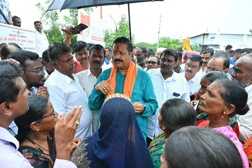 ಅಭಿವೃದ್ಧಿ ಕಾಮಗಾರಿಗಳಿಗೆ ಶಾಸಕ ಬಸನಗೌಡ ಪಾಟೀಲ ಯತ್ನಾಳ ಭೂಮಿಪೂಜೆ