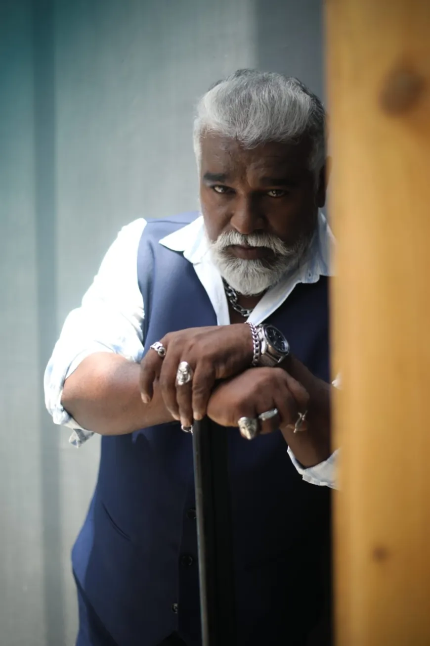 ಮಹಾನ್ ಚಿತ್ರದಲ್ಲಿ ಮಿತ್ರ