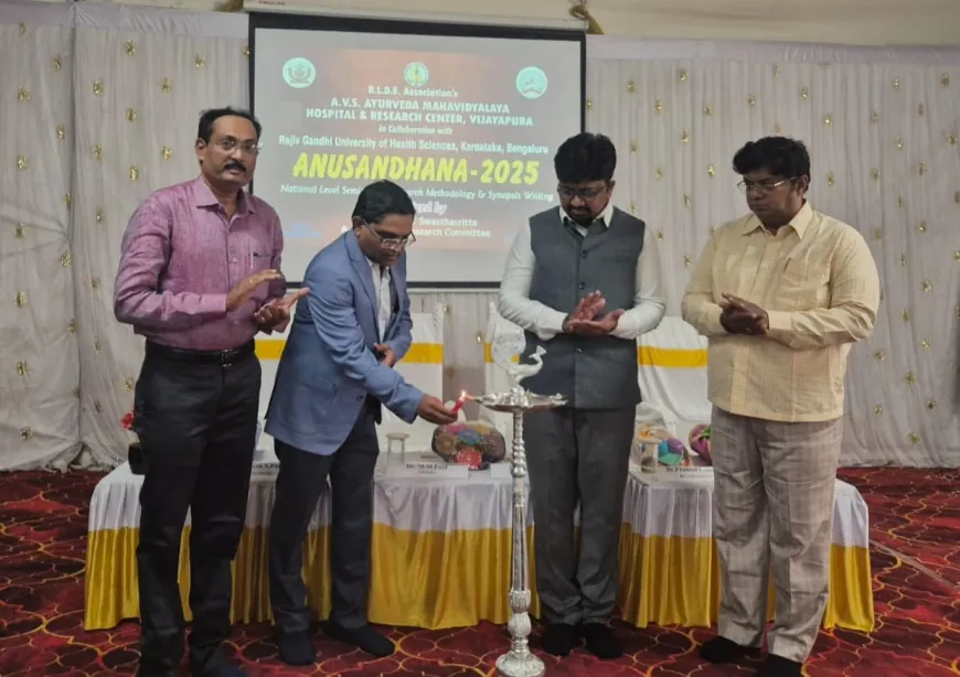 ಸಂಶೋಧನೆಗೆ ಹೆಚ್ಚು ಒತ್ತು ಕೊಟ್ಟು ಸಮಾಜಕ್ಕೆ ವಿಶೇಷ ಕೊಡುಗೆ ನೀಡಬೇಕು : ಡಾ. ಎಂ. ಎಂ. ಪಾಟೀಲ