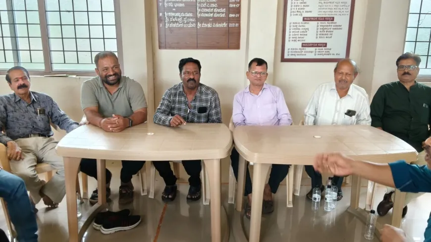 ಪತ್ರಿಕಾ ದಿನಾಚರಣೆ ಯಶಸ್ವಿಗೊಳಿಸಿ : ಜಿಲ್ಲಾಧ್ಯಕ್ಷ ಪ್ರಕಾಶ  ಬೆಣ್ಣೂರ