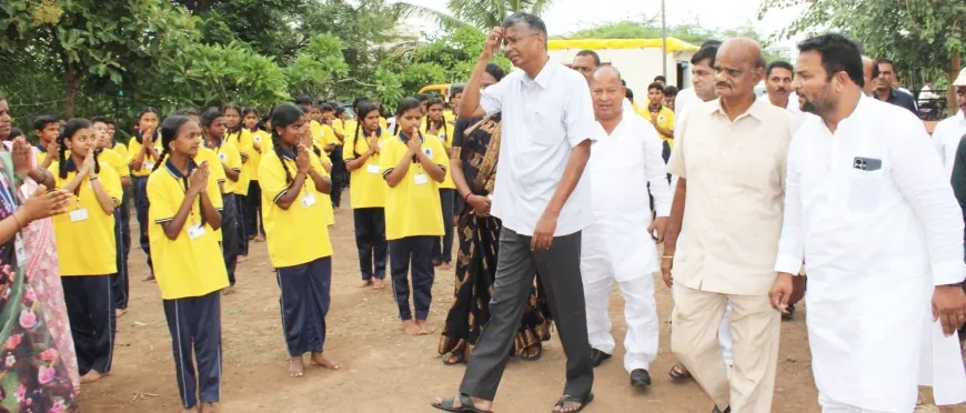 ಸ್ವಪ್ನ ಕಿವುಡ ಮತ್ತು ಮೂಕ ಮಕ್ಕಳ ವಸತಿ ಶಾಲೆಗೆ ಲೋಕೋಪಯೋಗಿ ಸಚಿವ ಸತೀಶ ಜಾರಕಿಹೊಳಿ ಭೇಟಿ
