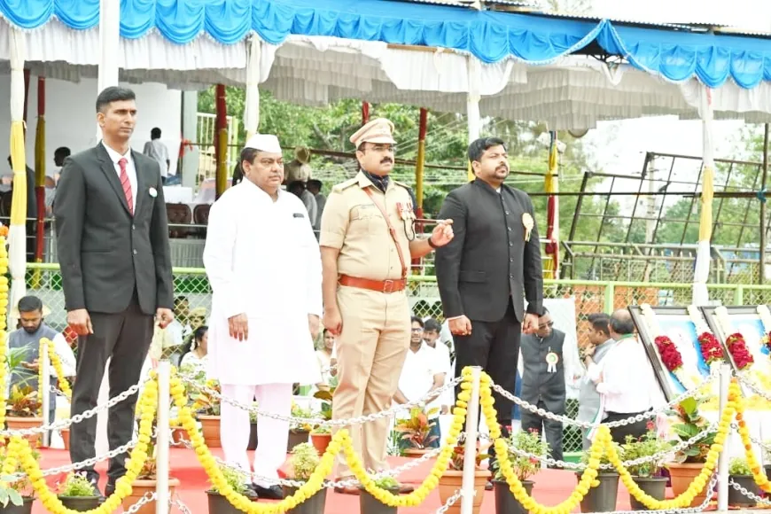 ಸಂಭ್ರಮದ ಸ್ವಾತಂತ್ರೋತ್ಸವ ದಿನಾಚರಣೆ : ಸಚಿವ ಎಂ ಬಿ ಪಾಟೀಲ ಧ್ವಜಾರೋಹಣ