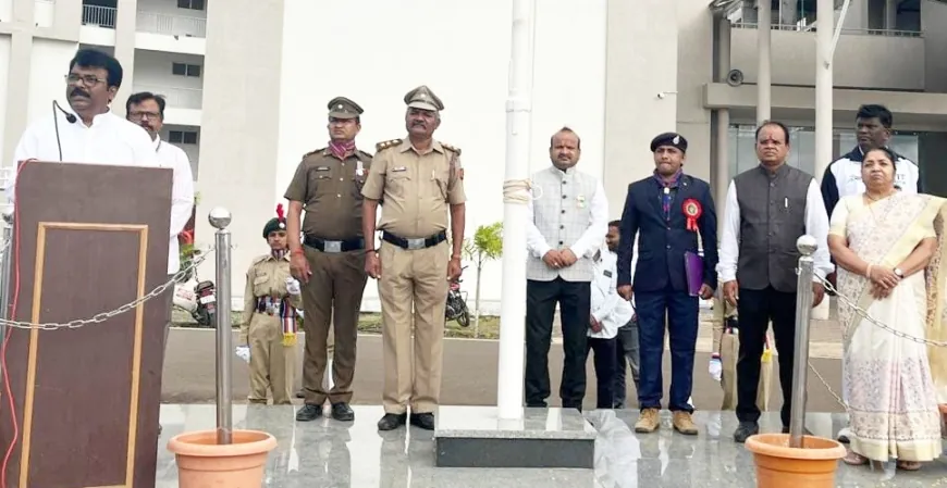 ಯುವ ಭಾರತದ ಶಕ್ತಿ ಜಗತ್ತಿಗೆ ತೋರಿಸಲು ವಿದ್ಯಾರ್ಥಿಗಳು ಸಂಶೋಧನೆಯಲ್ಲಿ ತೊಡಗಿಸಿಕೊಳ್ಳಿ : ಪ್ರಾಚಾರ್ಯ ಡಾ.ಎಸ್.ಬಿ. ಕಮತಿ