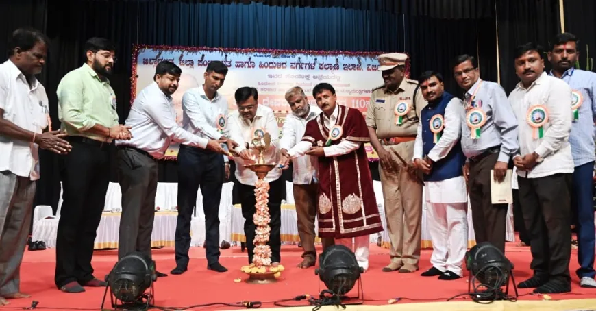 ದಿ.ಡಿ.ದೇವರಾಜ್ ಅರಸು ನಾಡು ನುಡಿಗಾಗಿ ಶ್ರಮಿಸಿದ್ದಾರೆ : ಜಿಲ್ಲಾಧಿಕಾರಿ ಡಾ.ಆನಂದ.ಕೆ