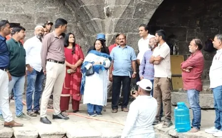 ವಿಜಯಪುರ ನಗರದ ಐತಿಹಾಸಿಕ ಸ್ಮಾರಕ ತಾಜಬಾವಡಿಗೆ ಜಿಲ್ಲಾಧಿಕಾರಿ ಡಾ.ಆನಂದ.ಕೆ ಭೇಟಿ ಪರಿಶೀಲನೆ